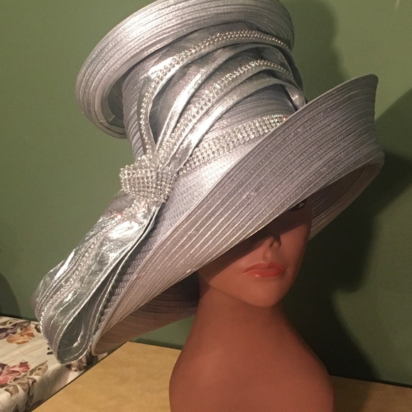 NEW CHARM NY SILVER HAT w Sparkling Rhinestones Church Derby Ascot - Picture 2 of 8